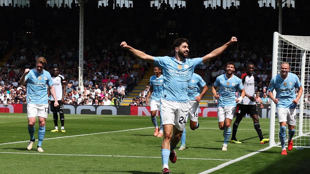 Phải tuyệt vọng Arsenal mới cần đến sự trợ giúp của Tottenham! 3