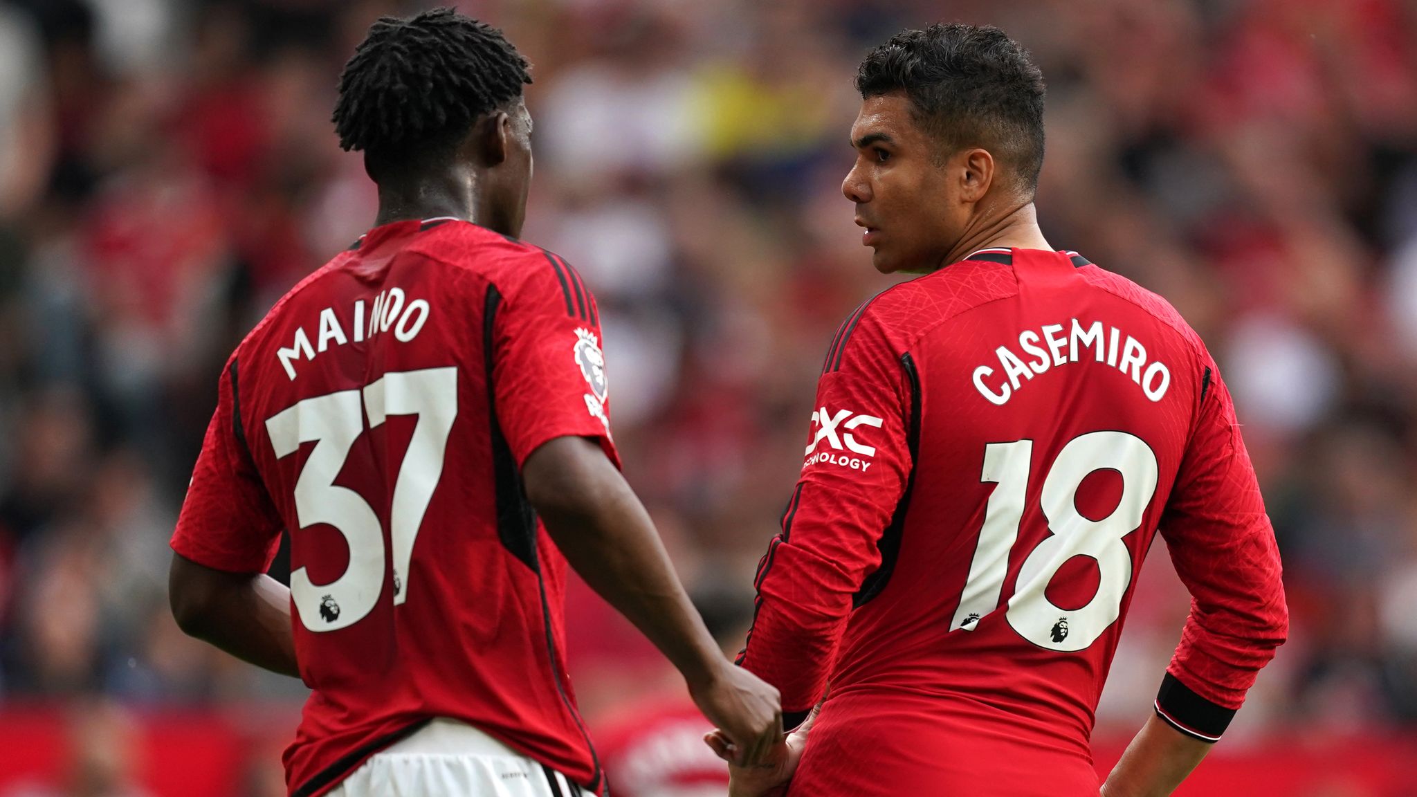 Điểm tin sáng 145 Man Utd tiến hành sửa chữa SVĐ Old Trafford 2