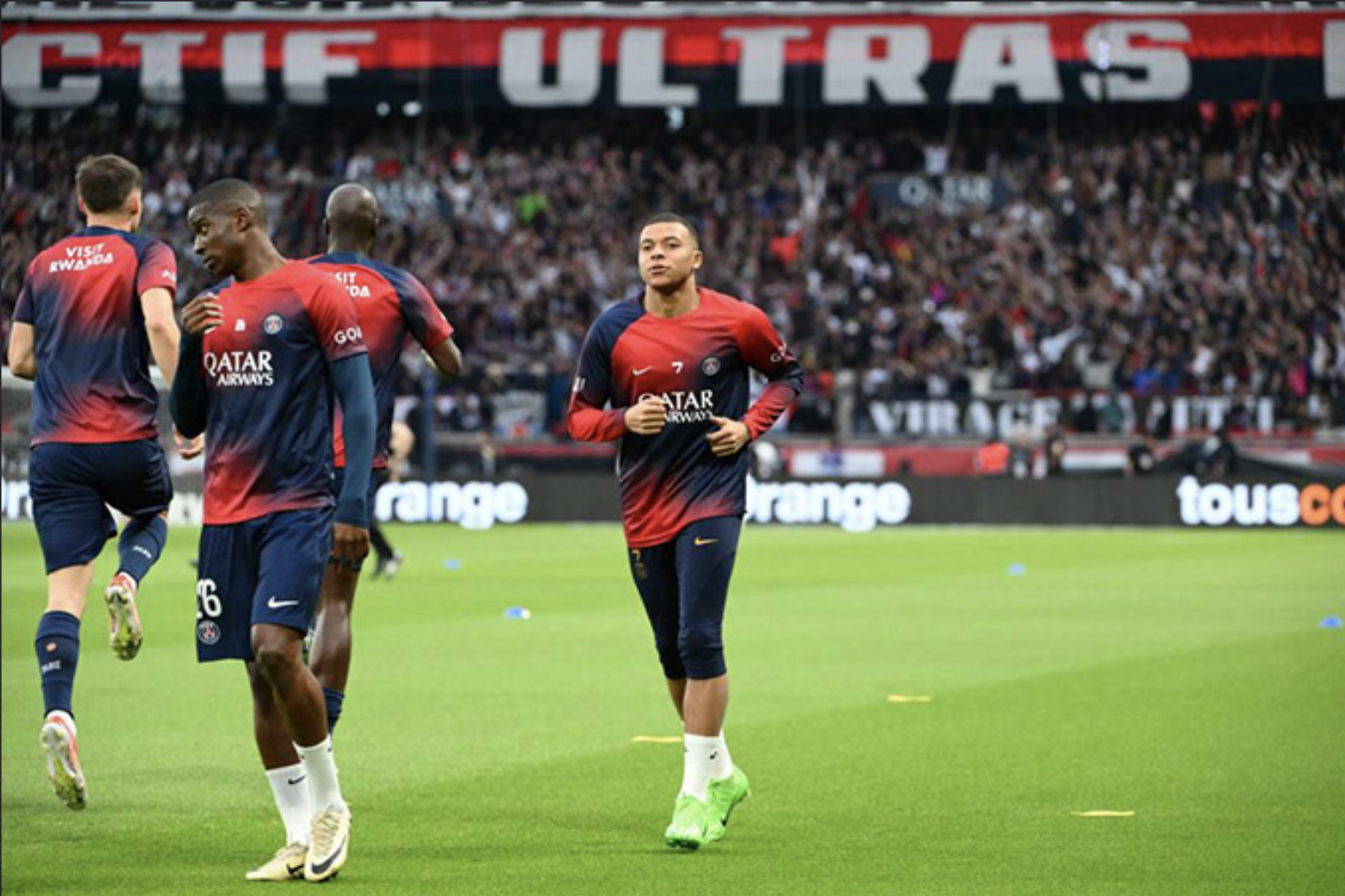 Ngày chia tay Parc des Princes không trọn vẹn của Mbappe 1