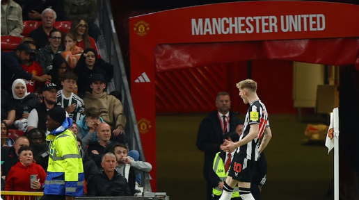 Đánh bại Newcastle, MU hâm nóng cuộc đua vào Top 7 3