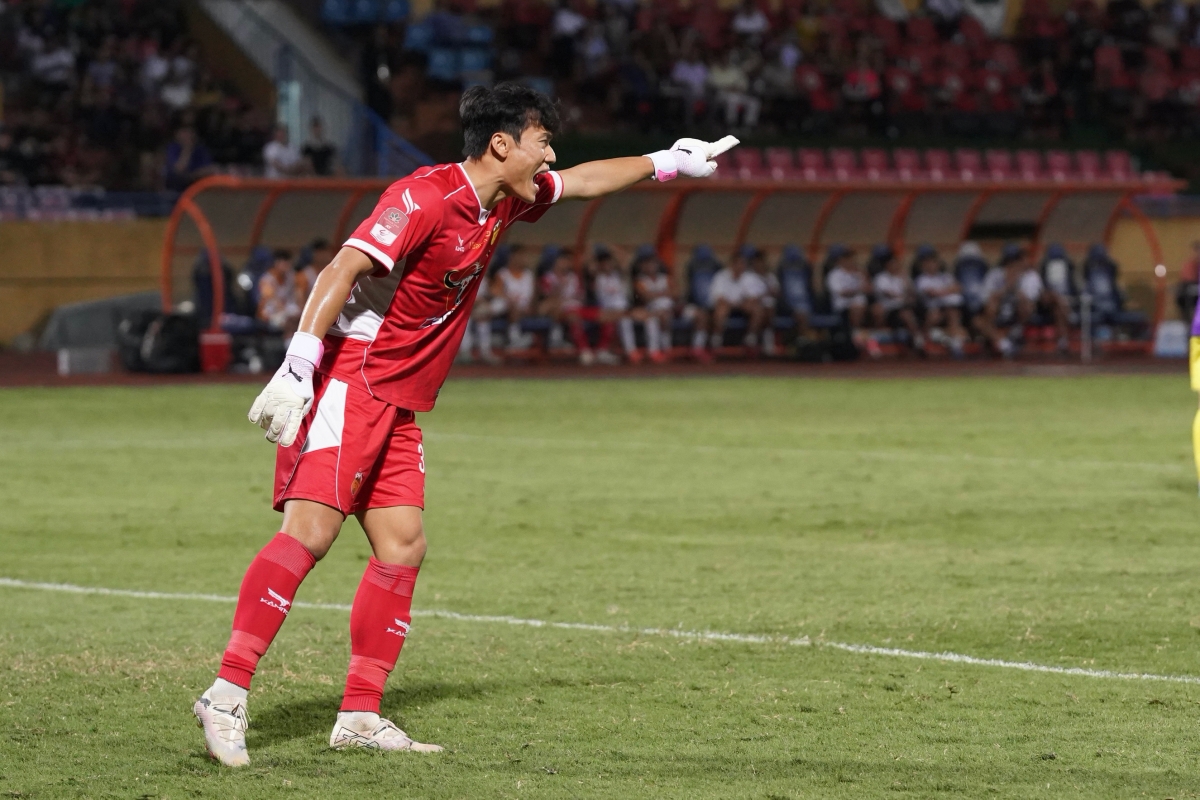Bui Tien Dung Ha Noi vs HAGL