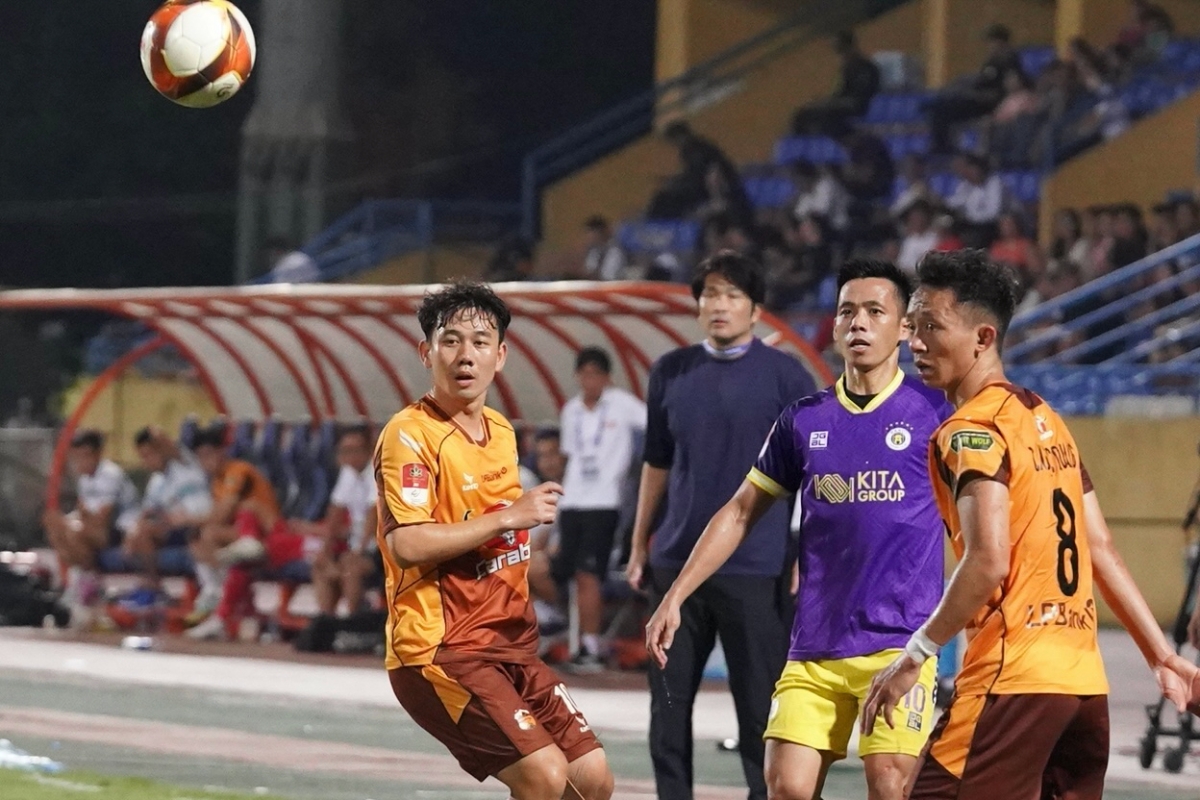 Bùi Tiến Dũng hết phép, HAGL chấm dứt chuỗi trận bất bại 5