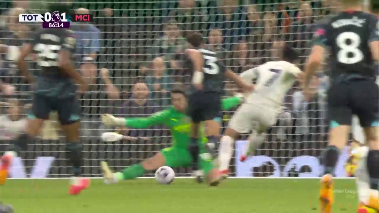 Stefan Ortega Đẳng cấp của một ‘số 2’ và khoảnh khắc cứu thua của mùa giải 7