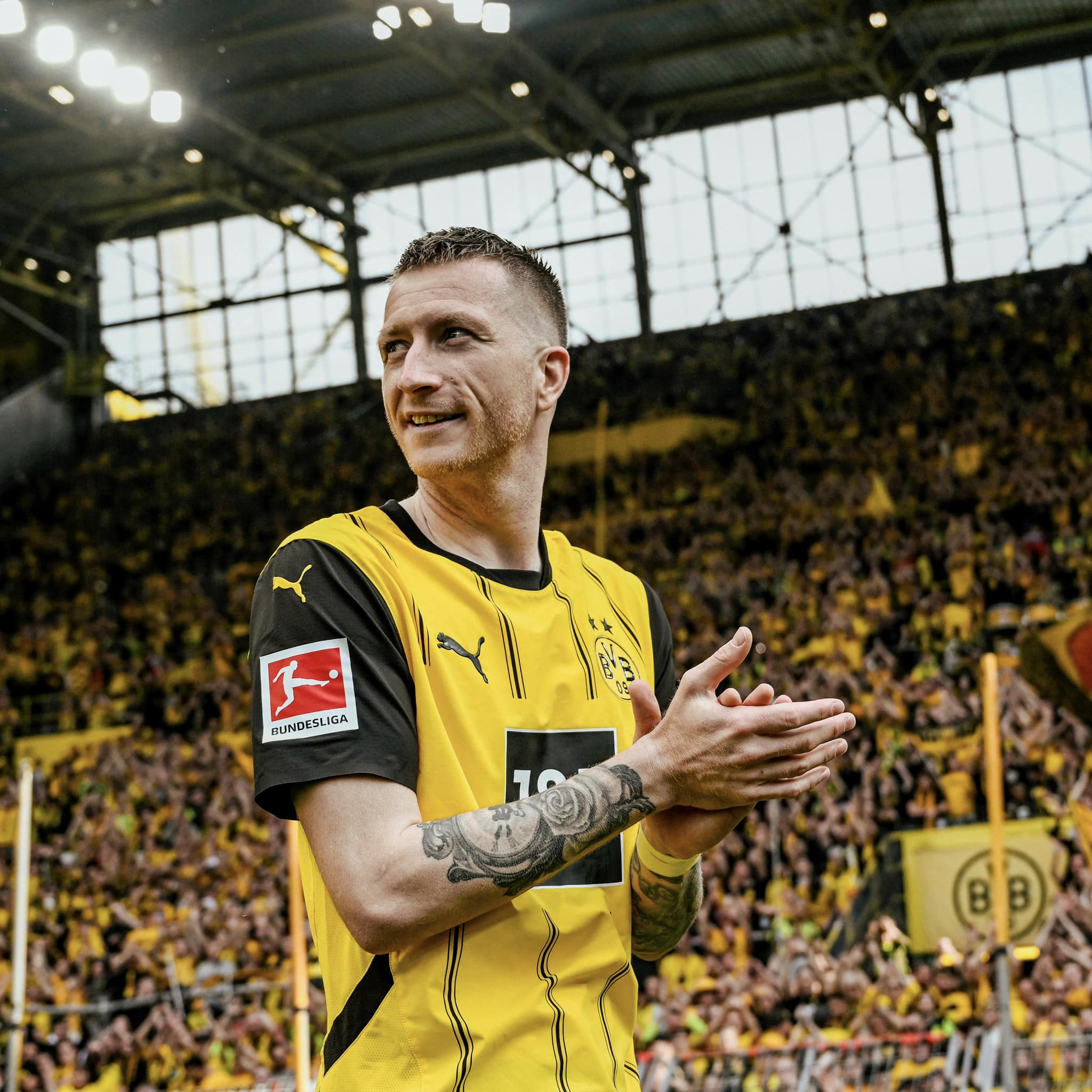 Xúc động với khoảnh khắc cuối cùng của Marco Reus tại Signal Iduna Park 1 Xúc động với khoảnh khắc cuối cùng của Marco Reus tại Signal Iduna Park 1