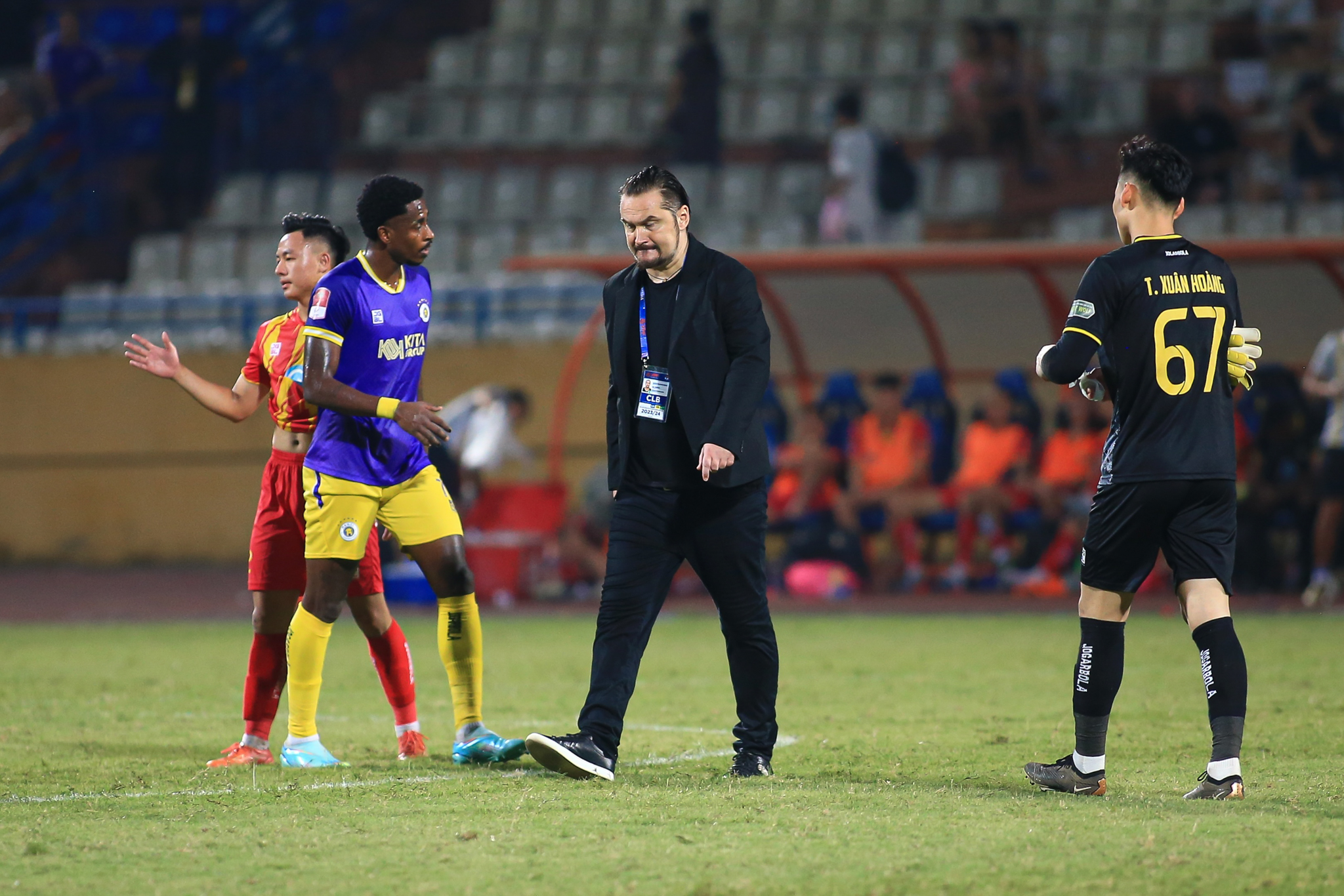 Bước ngoặt trong chiến thắng ngược của Hà Nội trước Thanh Hoá 6