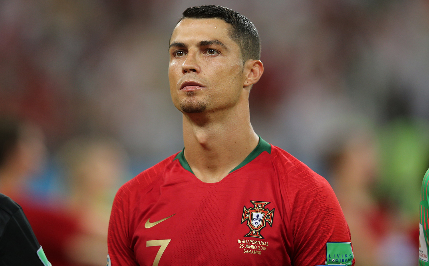 Cristiano Ronaldo Ti t L Lu n D nh T nh C m Cho Messi