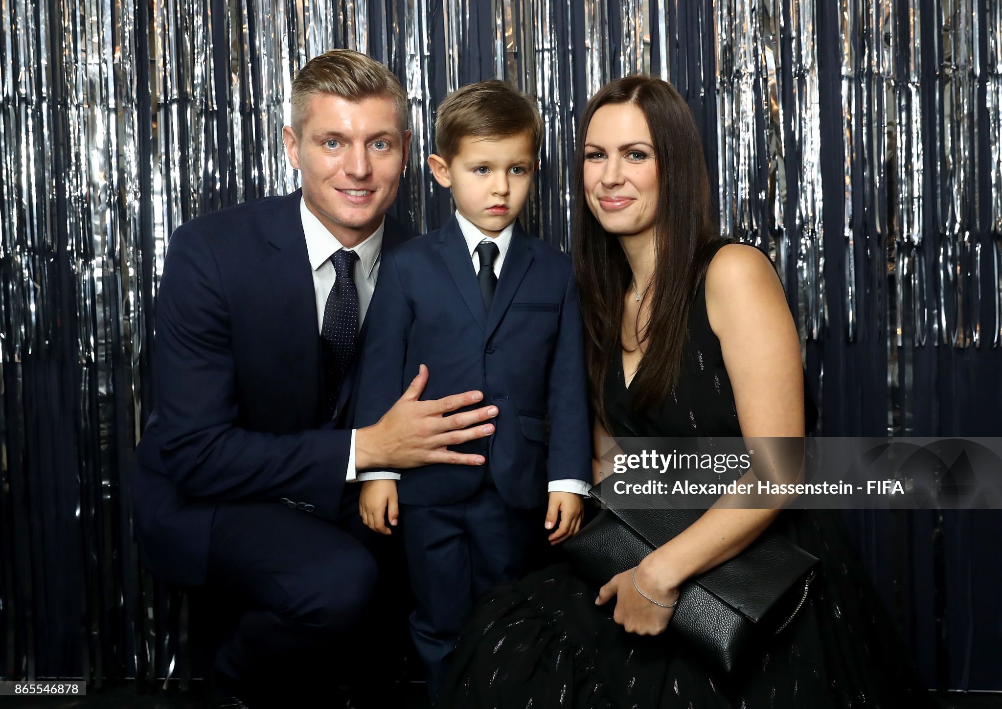 Ngắm nhan sắc bà xã tiền vệ Toni Kroos 7