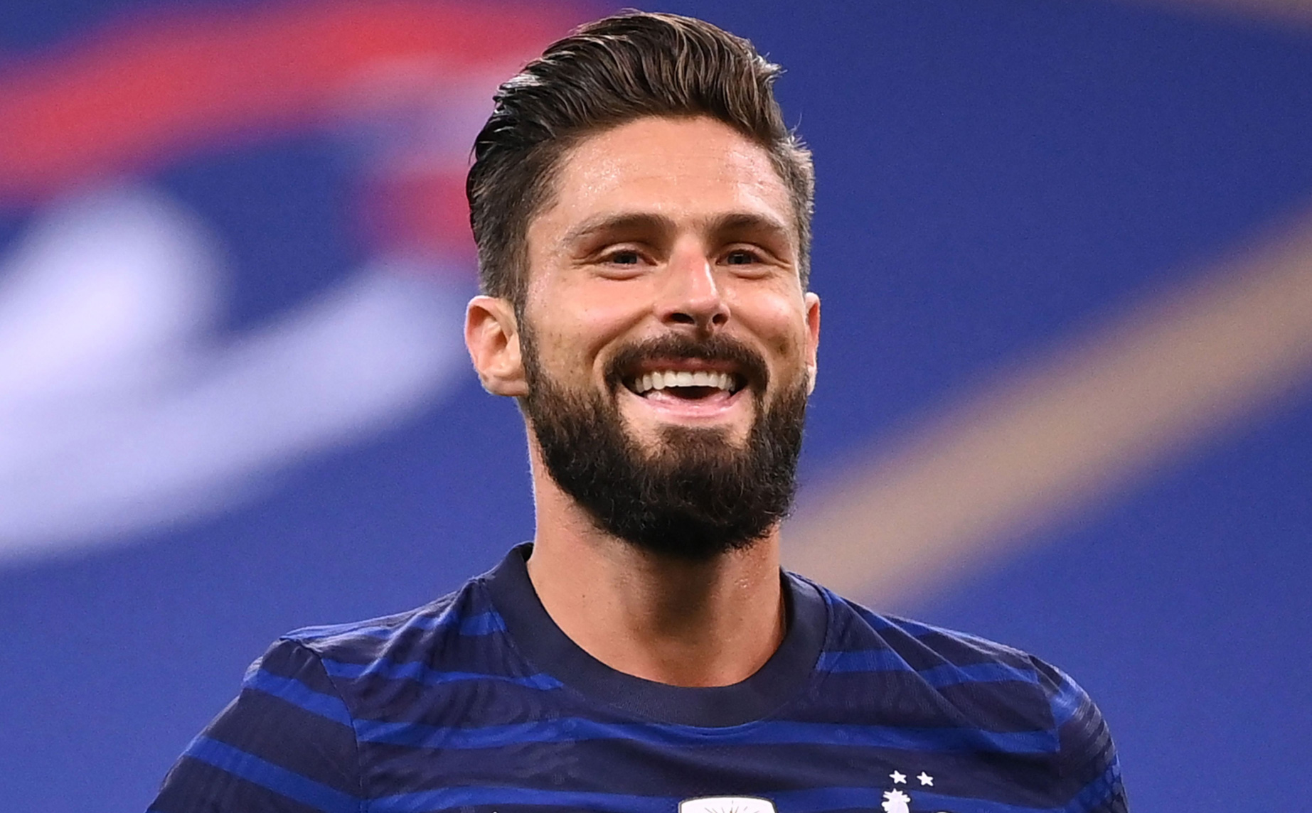 Olivier Giroud Với tôi, không có khái niệm tiền giải nghệ 2