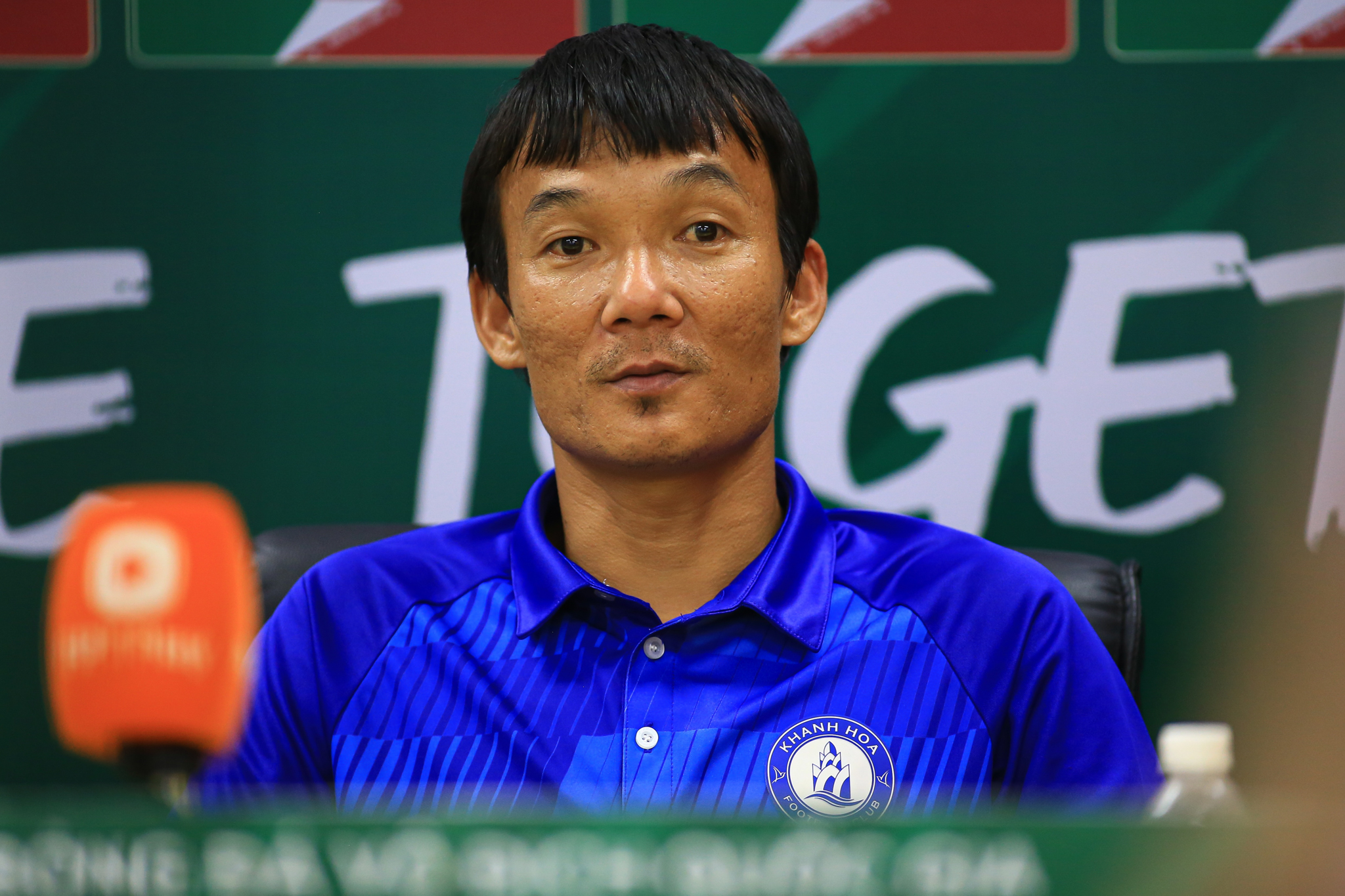 HLV Trần Trọng Bình Hà Nội vs Khánh Hoà 31/5 HLV Tran Trong Binh Ha Noi vs Khanh Hoa 31/5