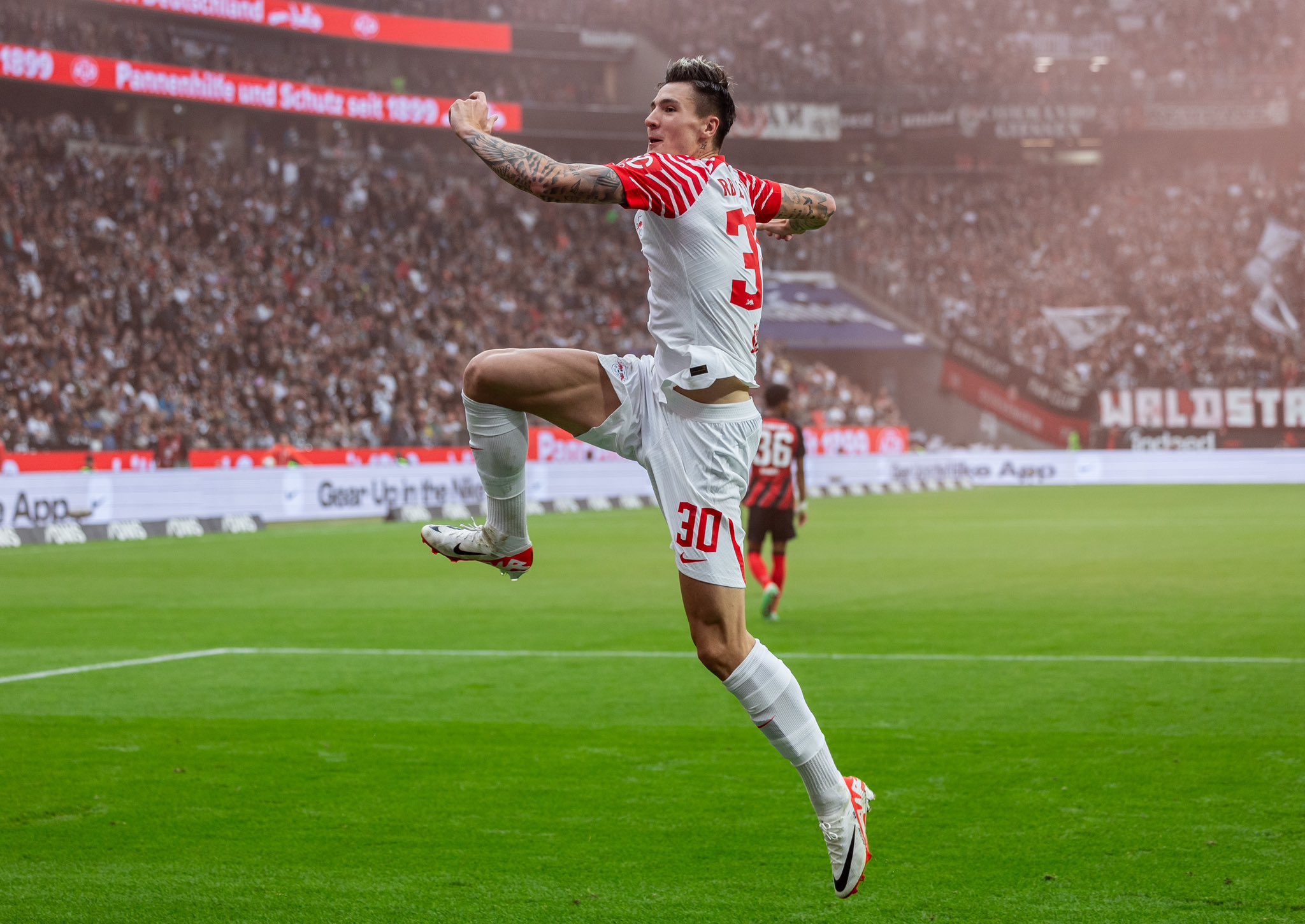 Từ bỏ Osimhen, Chelsea xác định mục tiêu số một cho vị trí trung phong cắm 1 Từ bỏ Osimhen, Chelsea xác định mục tiêu số một cho vị trí trung phong cắm 1