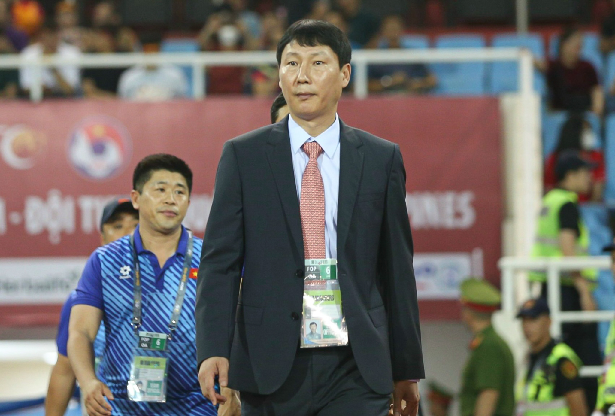 Vận may của HLV Kim Sang Sik 7 Vận may của HLV Kim Sang Sik 7