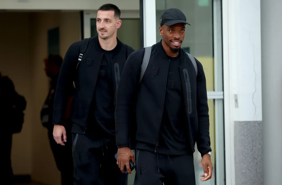 Dàn sao tuyển Anh chính thức có mặt ở Đức 9