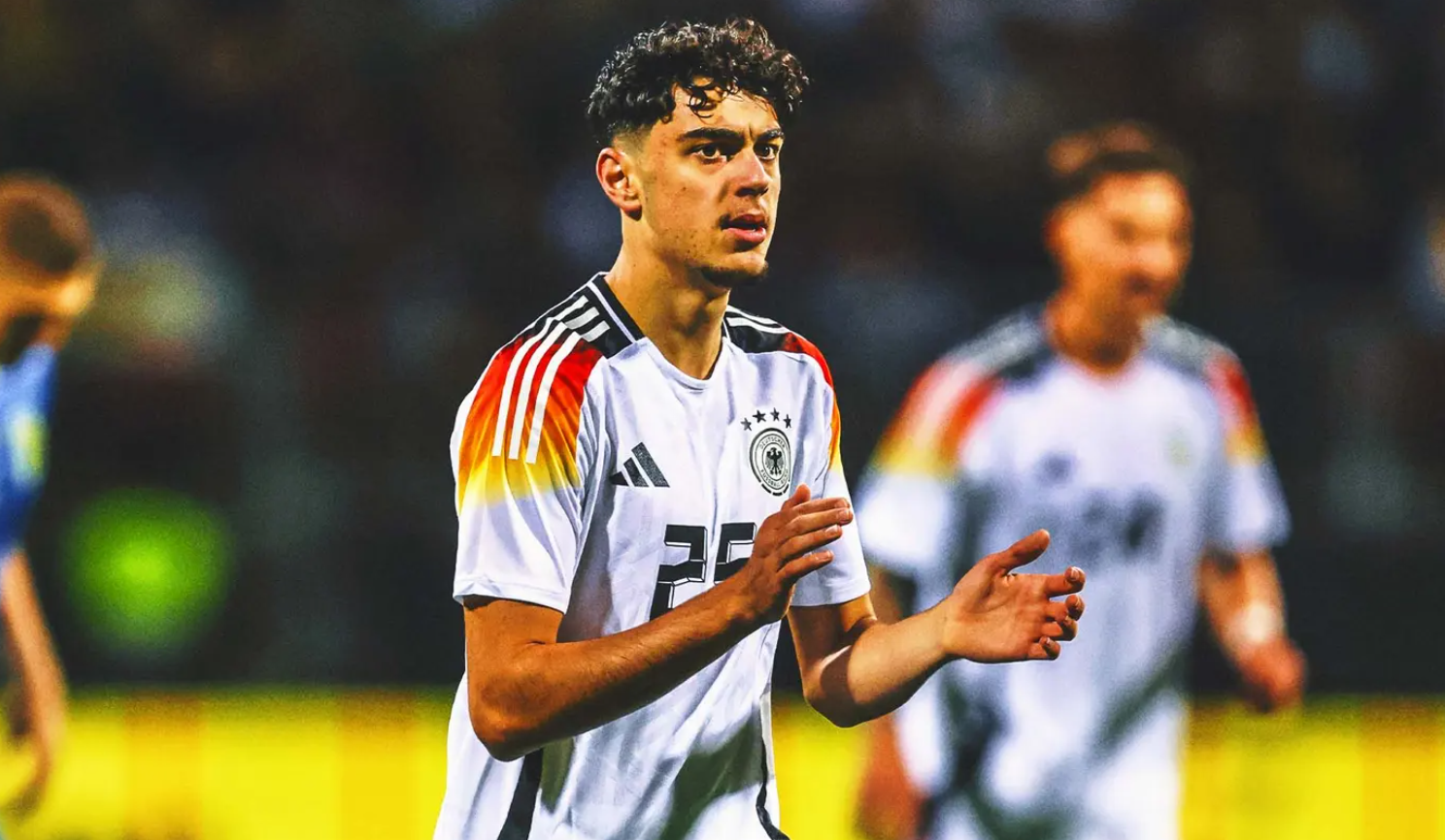 Aleksandar Pavlovic đội tuyển đức Aleksandar Pavlovic doi tuyen duc