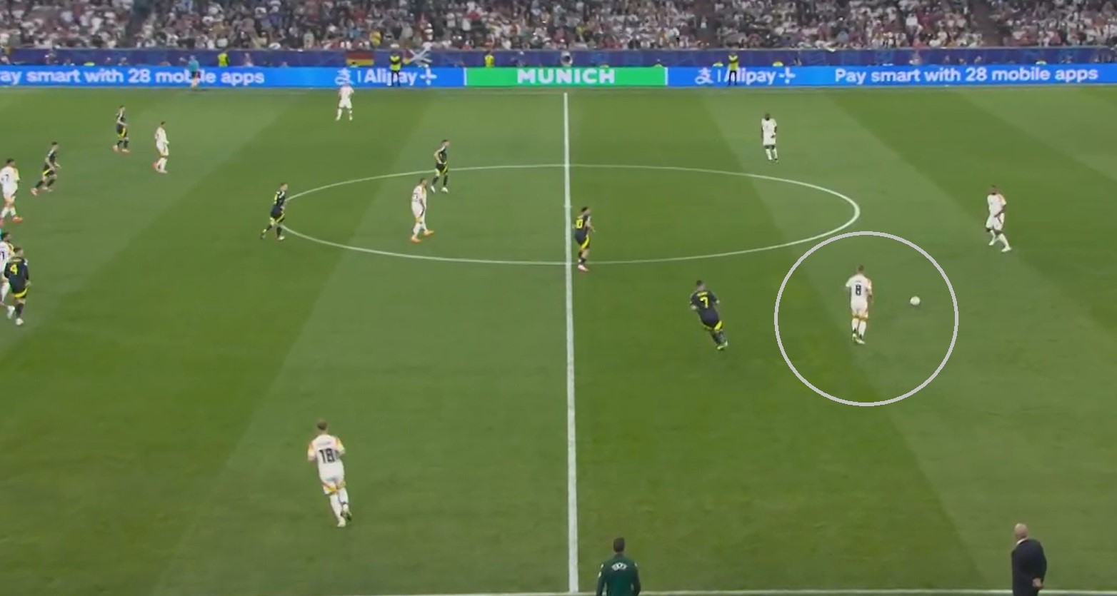 Đức 5-1 Scotland Thảm họa hàng thủ Scotland và sự biến hóa của tam tấu J-F-K 2