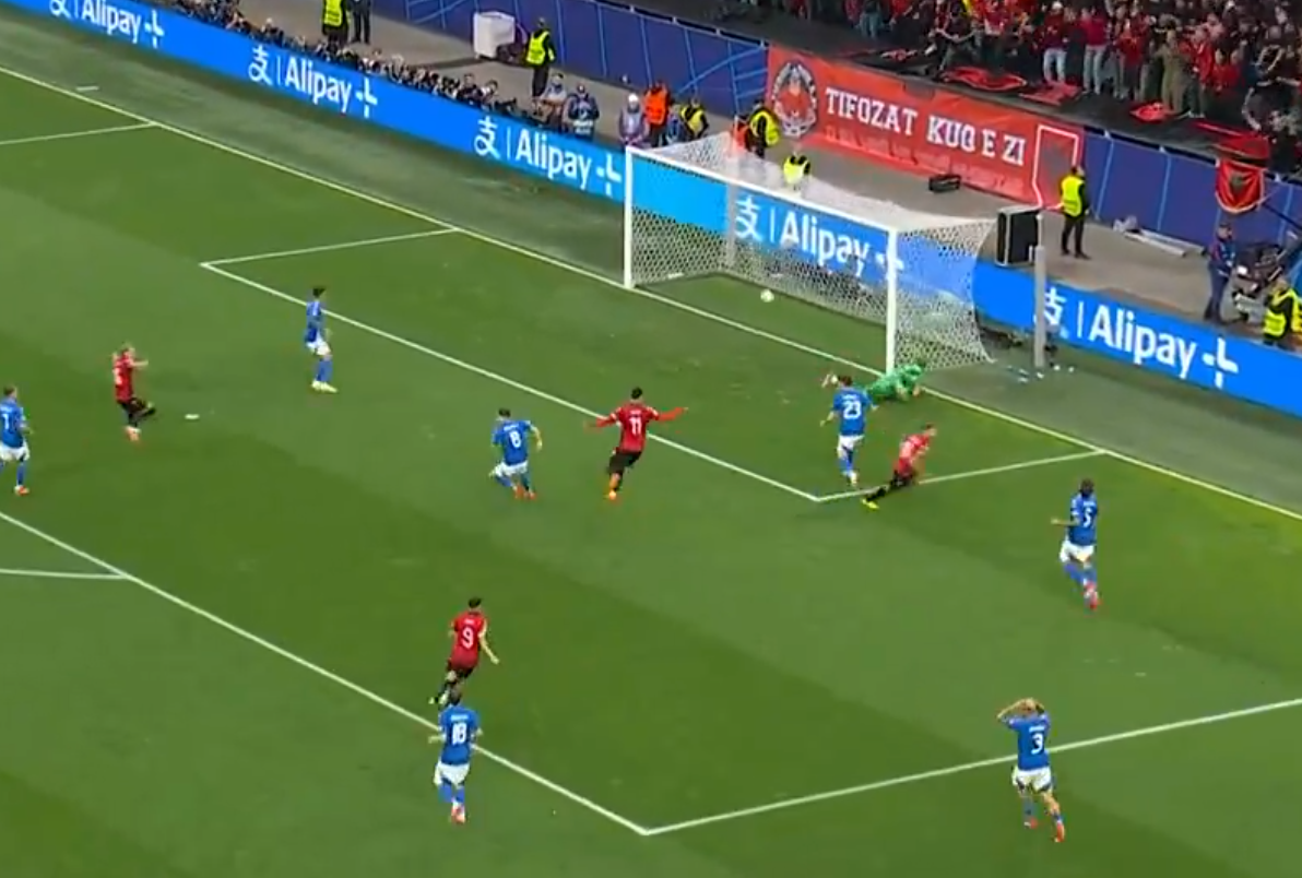 Nhìn lại sai lầm dẫn đến bàn thua đầu tiên của Italia ở Euro 2024 5