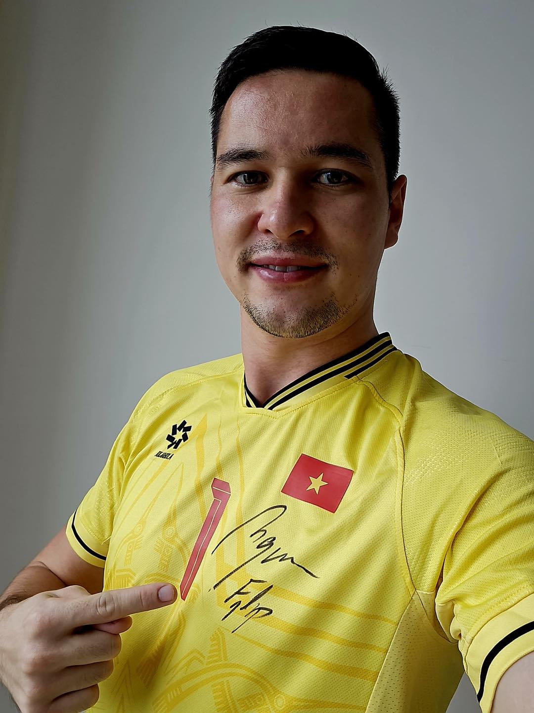 Nguyễn Filip hứa tặng áo ĐT Việt Nam cho NHM dự đoán EURO 2024 1