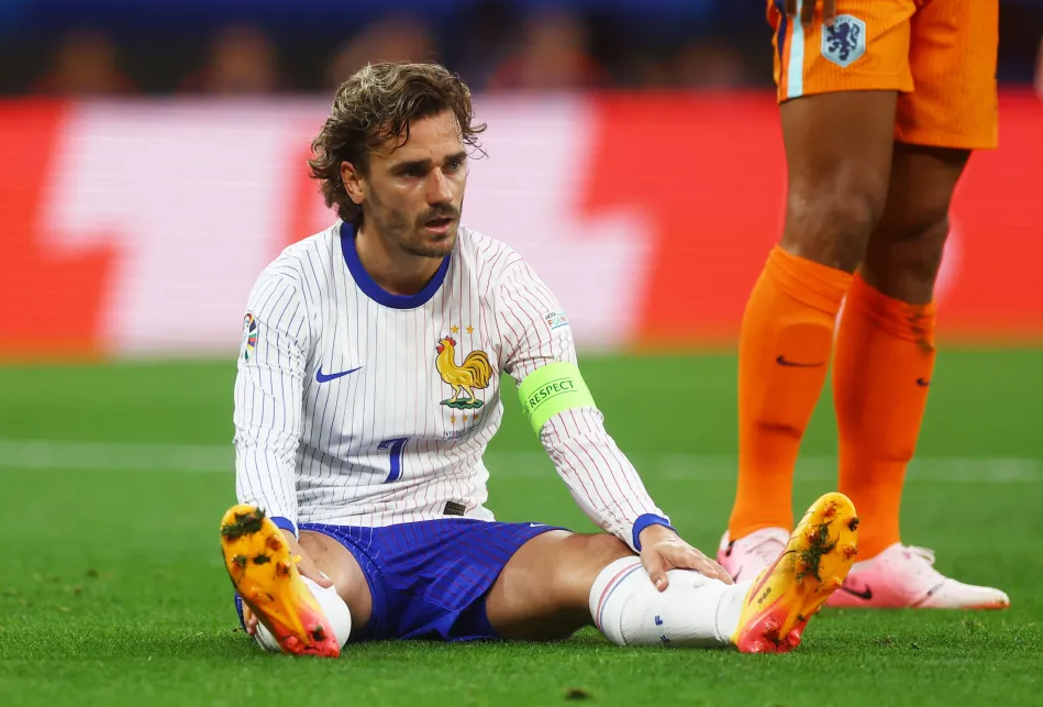 Việc Griezmann bỏ lỡ 2 cơ hội khiến Pháp chỉ có được kết quả hòa 0-0 trước Hà Lan. Viec Griezmann bo lo 2 co hoi khien Phap chi co duoc ket qua hoa 0-0 truoc Ha Lan.