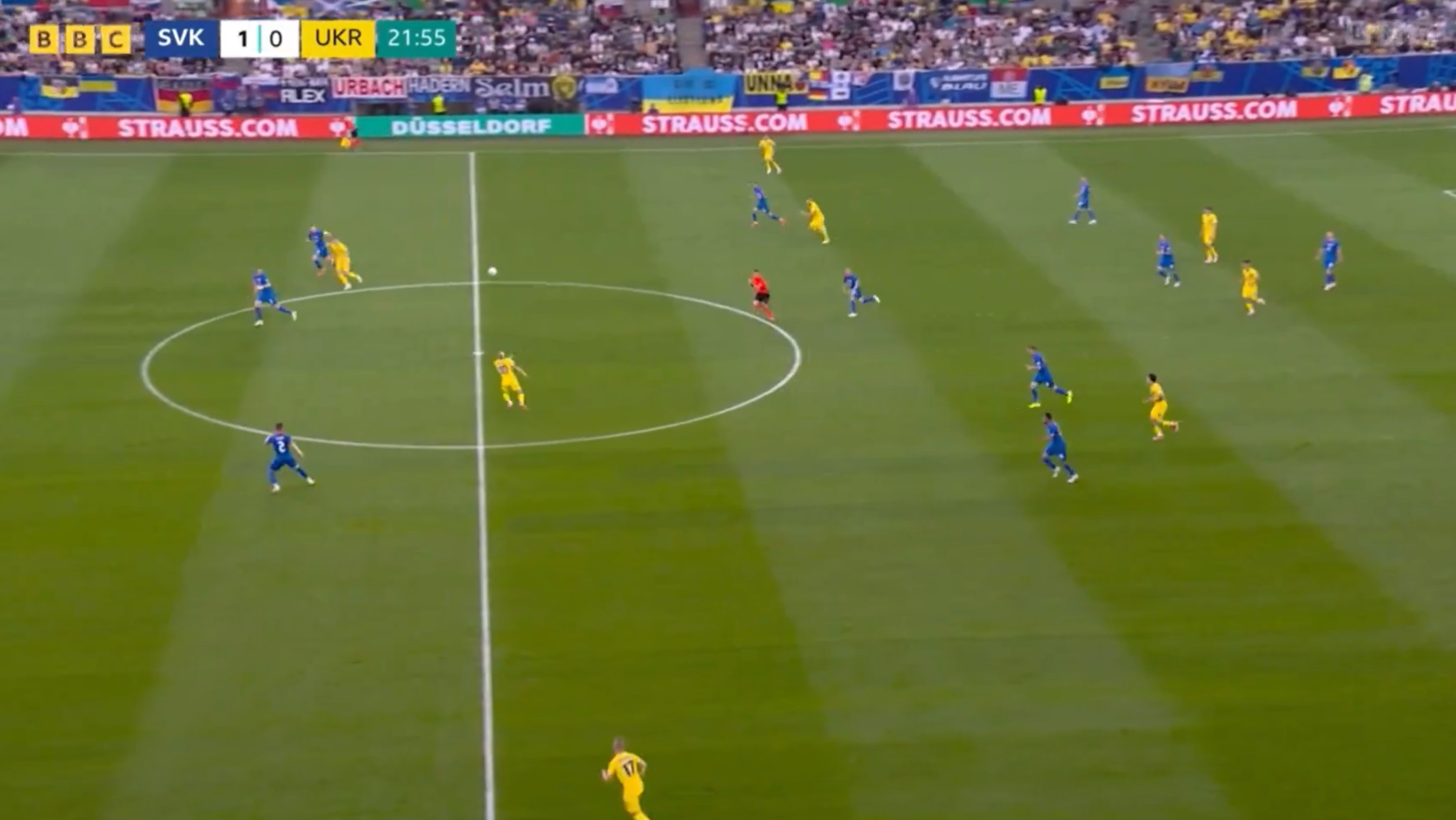 Mykhailo Mudryk khiến NHM choáng váng 1 Mykhailo Mudryk khiến NHM choáng váng 1