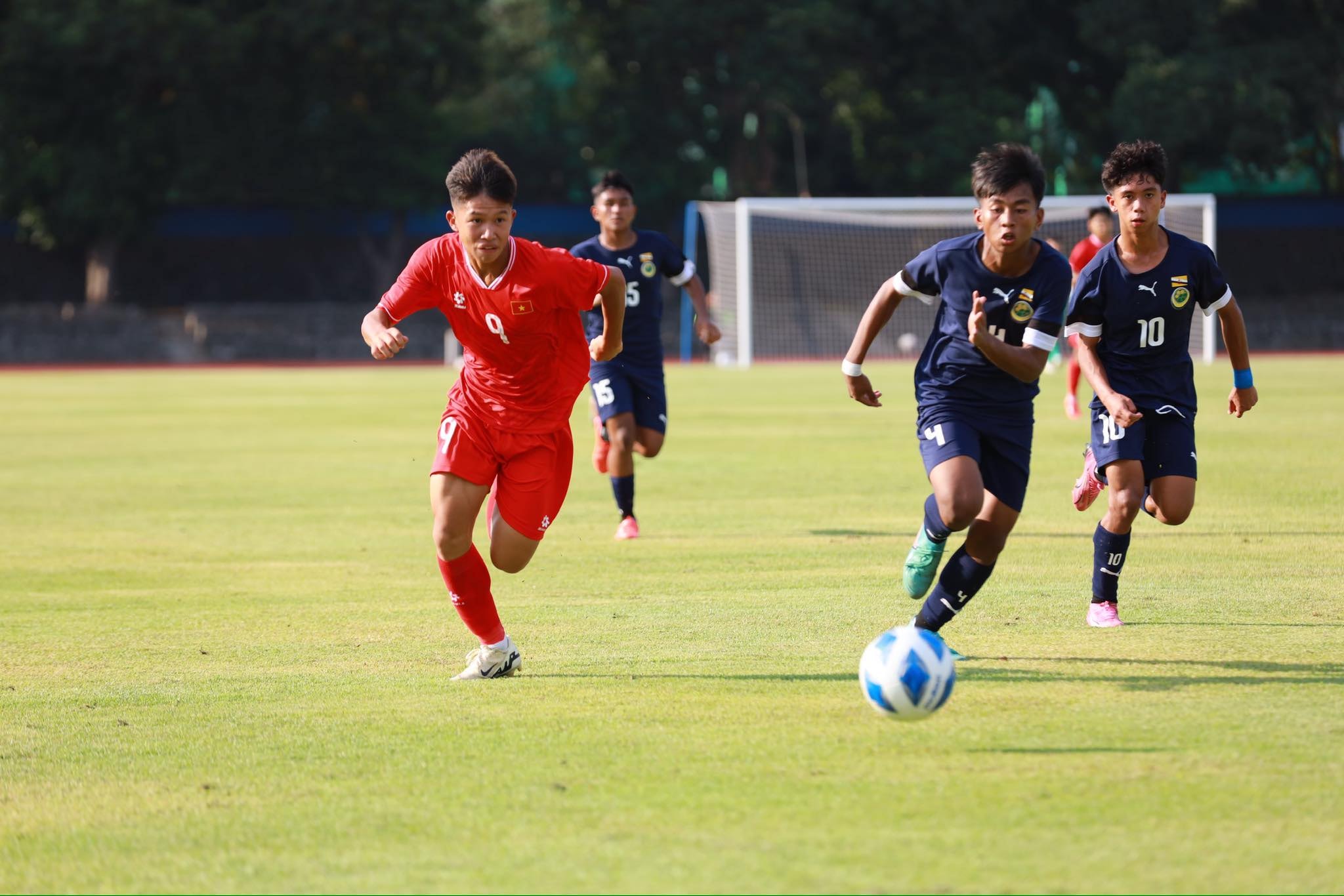 Sốc U16 Việt Nam hủy diệt đối thủ tới 15-0 ở sân chơi Đông Nam Á 1 Sốc U16 Việt Nam hủy diệt đối thủ tới 15-0 ở sân chơi Đông Nam Á 1