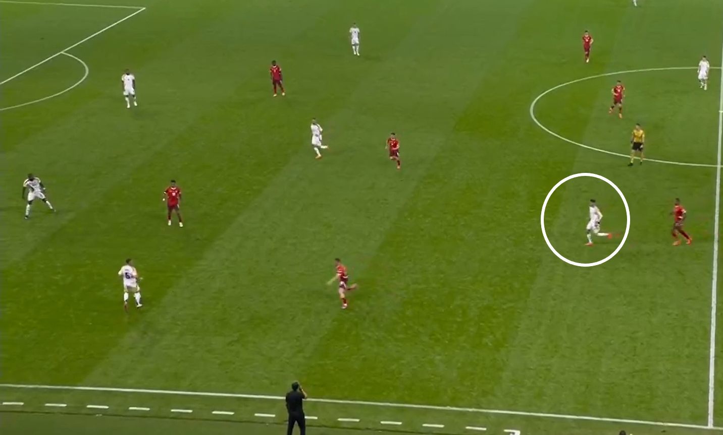 Đức 1-1 Thụy Sĩ Bức tường đỏ suýt nhấn chìm Cỗ xe tăng 3 Đức 1-1 Thụy Sĩ Bức tường đỏ suýt nhấn chìm Cỗ xe tăng 3