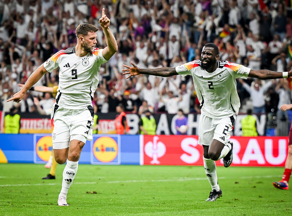 ĐT Đức Cỗ xe tăng giữa tĩnh và động 3 ĐT Đức Cỗ xe tăng giữa tĩnh và động 3