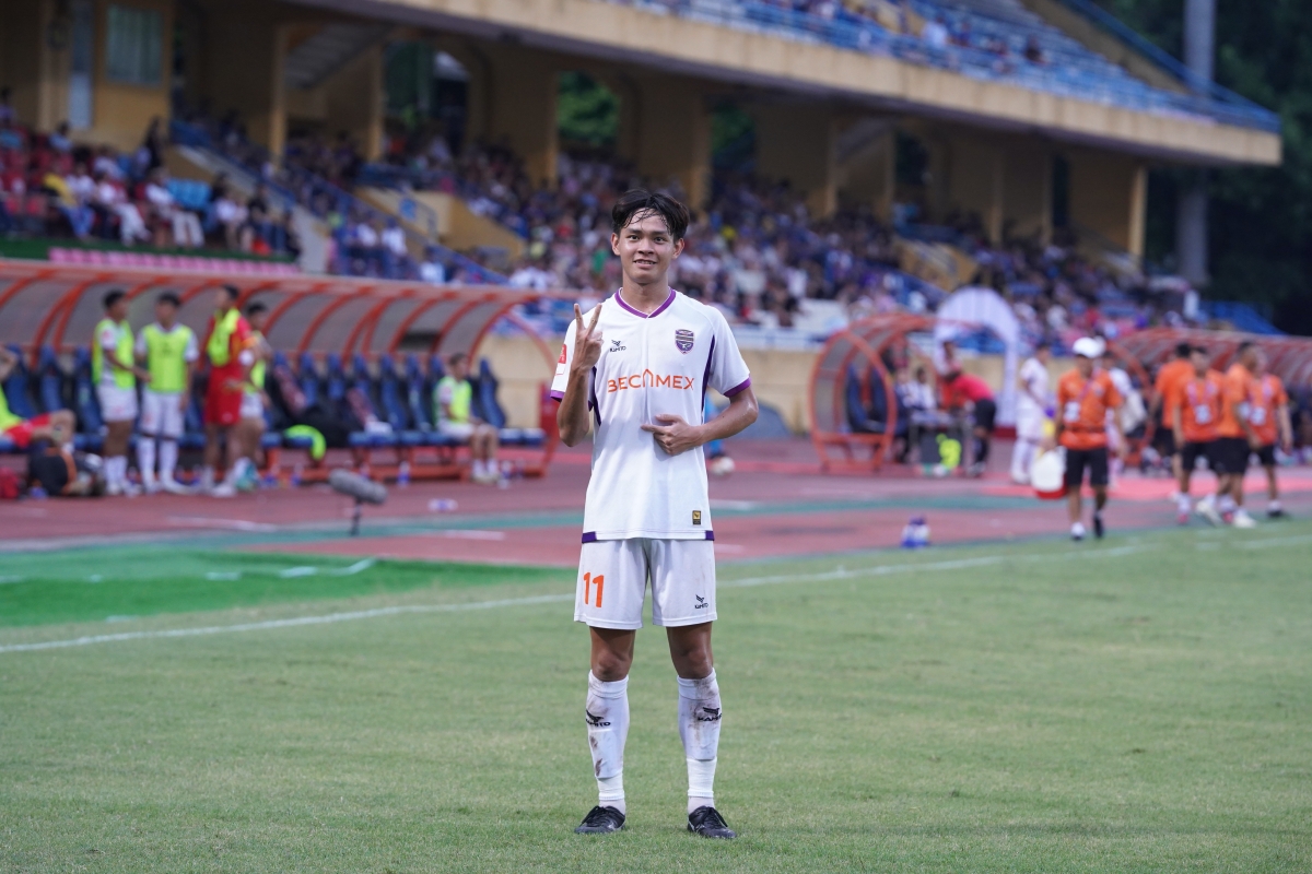 Bùi Vĩ Hào toả sáng rực rỡ trong ngày VLeague 202324 hạ màn 2