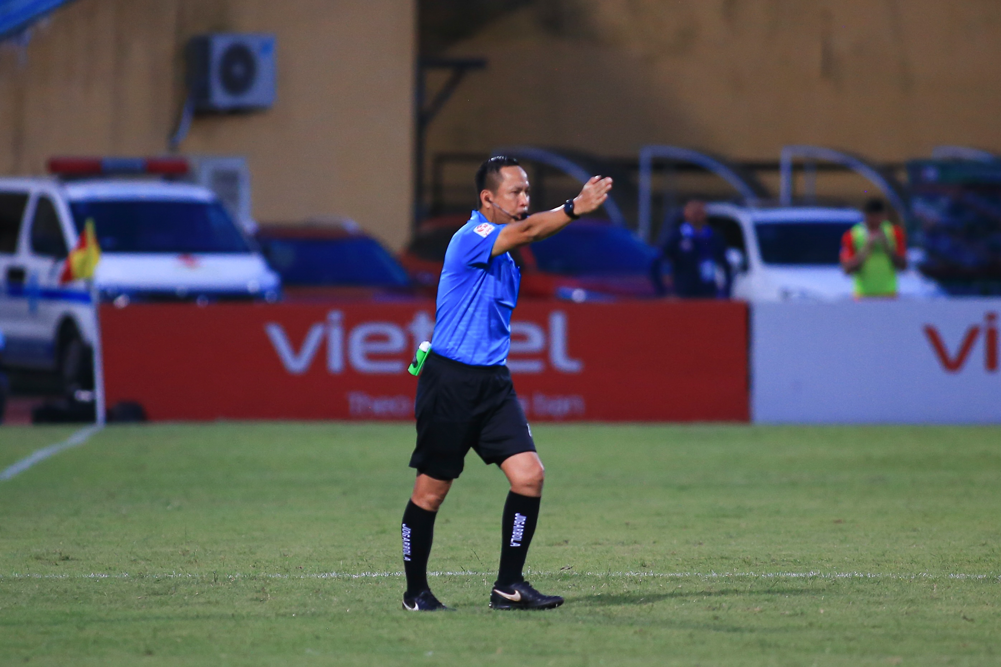 Tuấn Hải lỡ cơ hội ăn mừng sau tin vui gia hạn 3