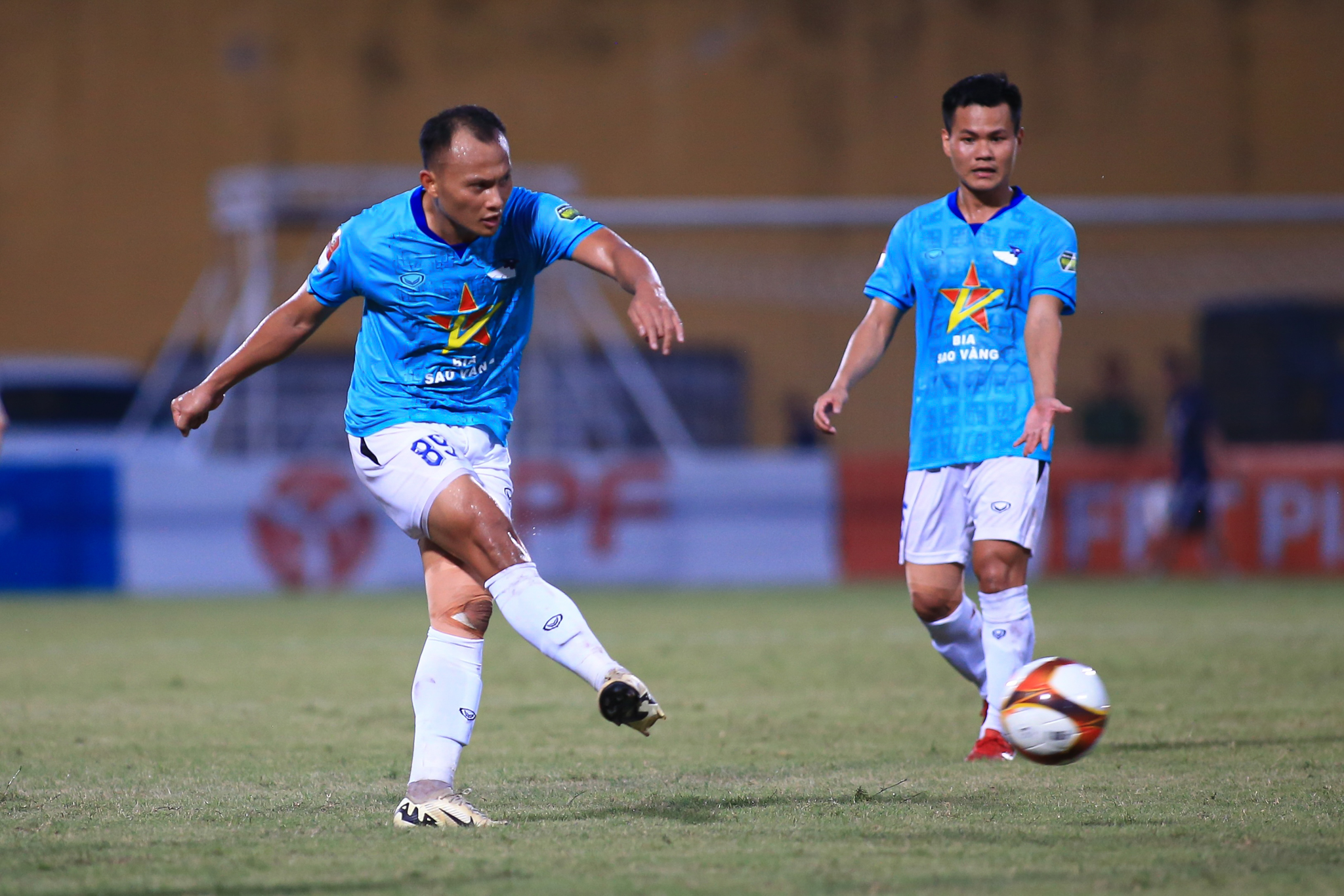 Trọng Hoàng chơi xuất thần, tạo ra bước ngoặt giúp Hà Tĩnh trụ lại VLeague 4 Trọng Hoàng chơi xuất thần, tạo ra bước ngoặt giúp Hà Tĩnh trụ lại VLeague 4