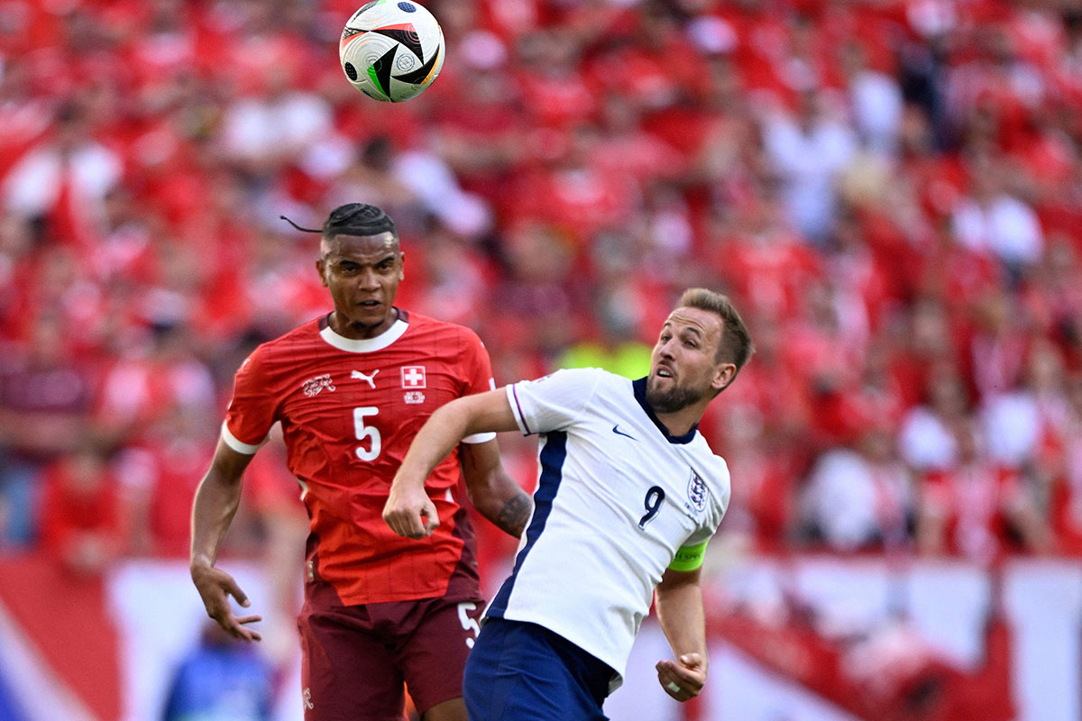 Hãy can đảm đi tiếp, Akanji! 1