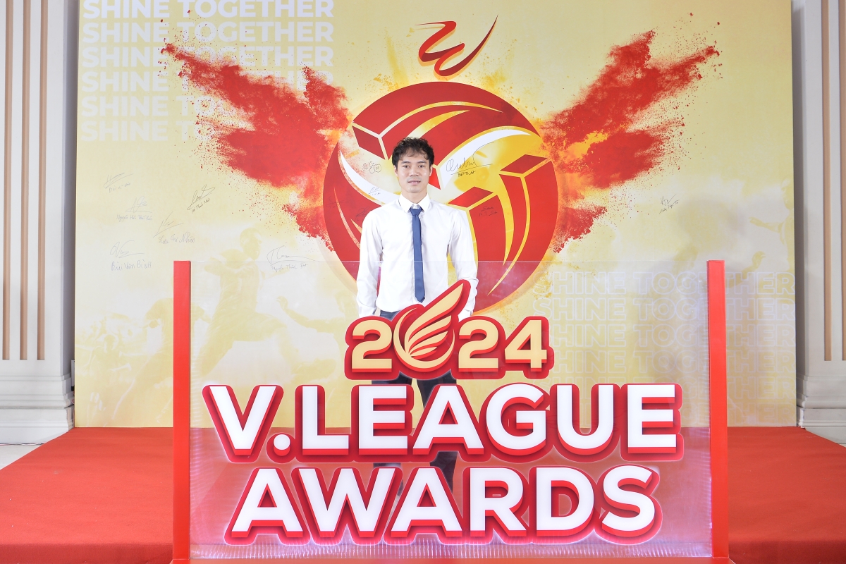 Van Toan V.League Awards 2023/24