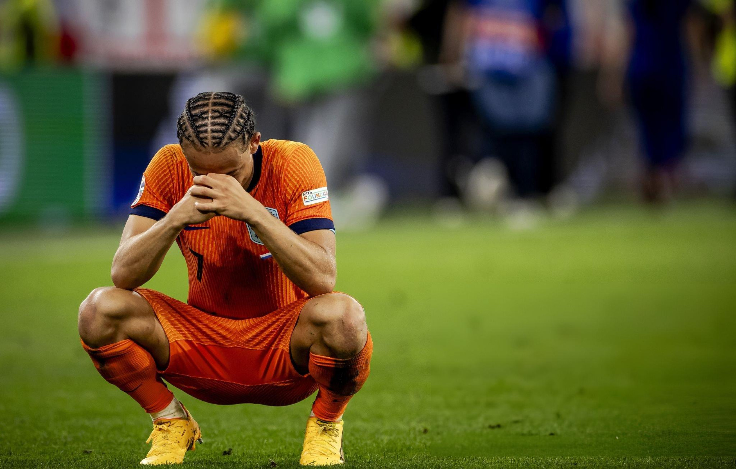 Nỗi buồn của Xavi Simons 3 Nỗi buồn của Xavi Simons 3