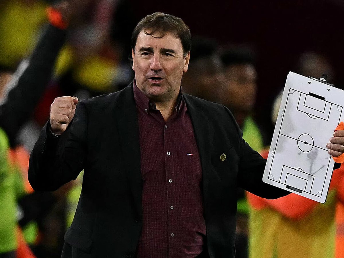 Leo Messi tái ngộ thầy cũ Nestor Lorenzo Cái thuở ban đầu lưu luyến ấy… 1