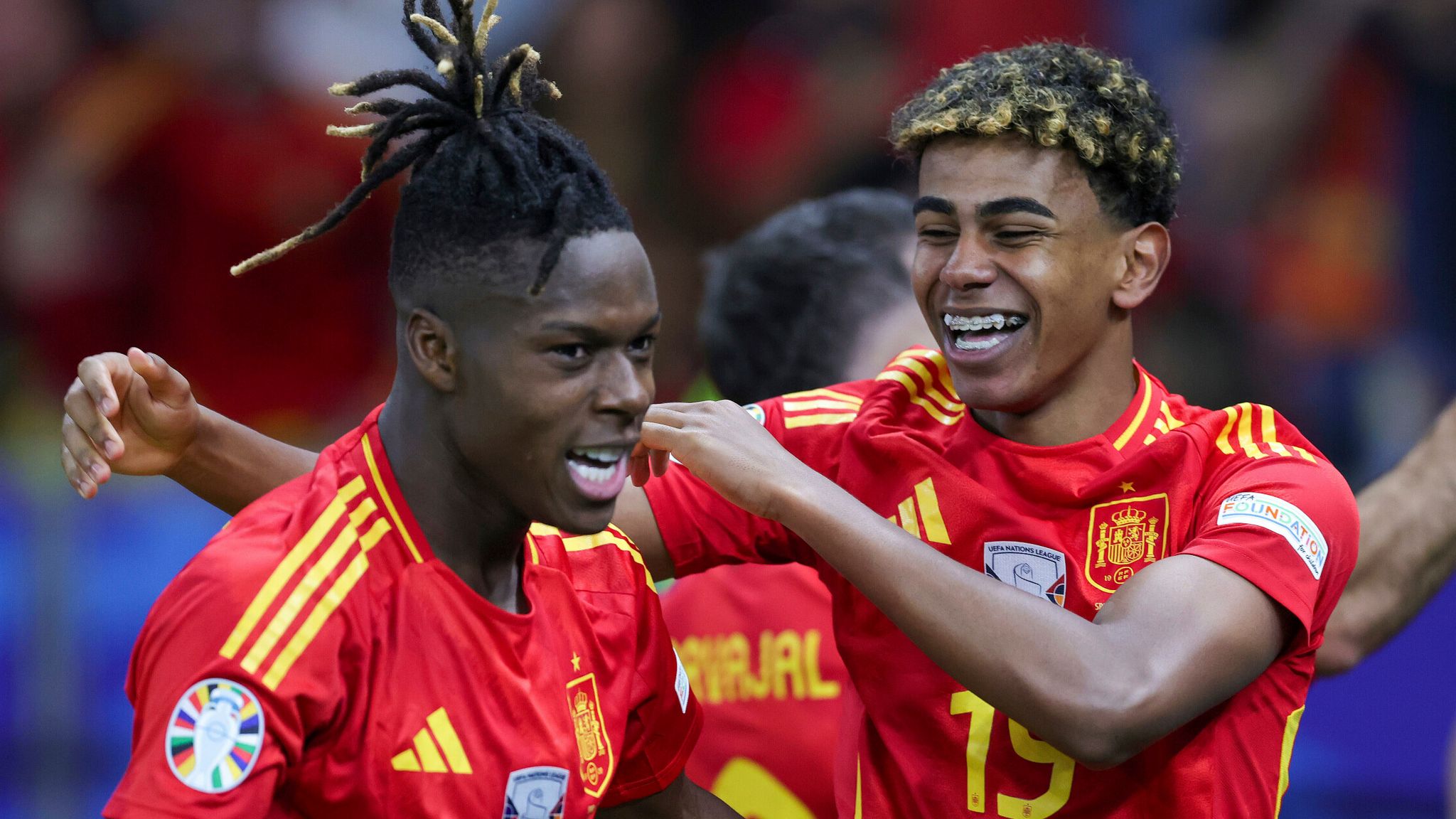 Nóng cuộc đua giành Nico Williams giữa Bayern và Barca 1