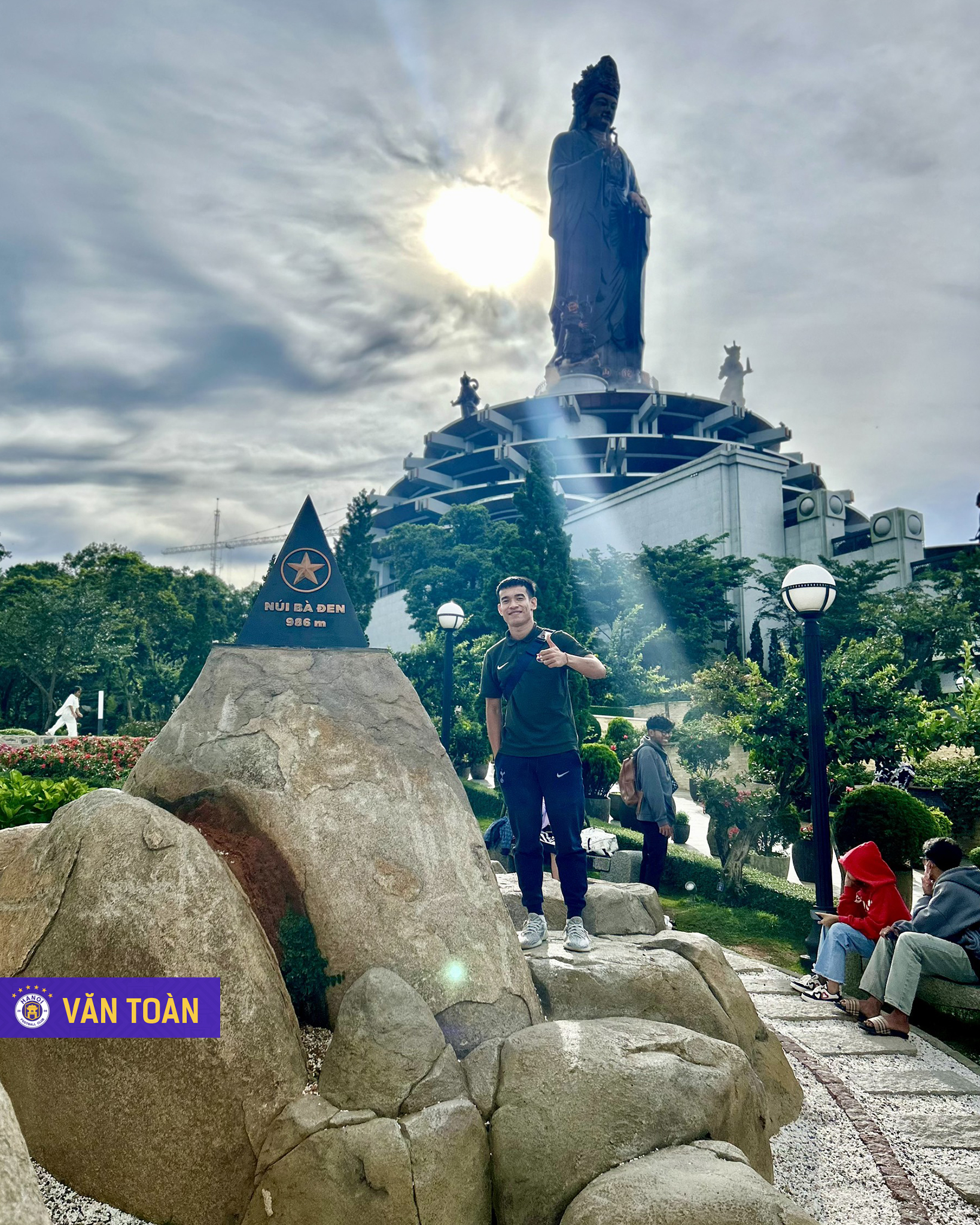 Dàn sao Hà Nội FC xuất ngoại sau mùa giải 20232024 7