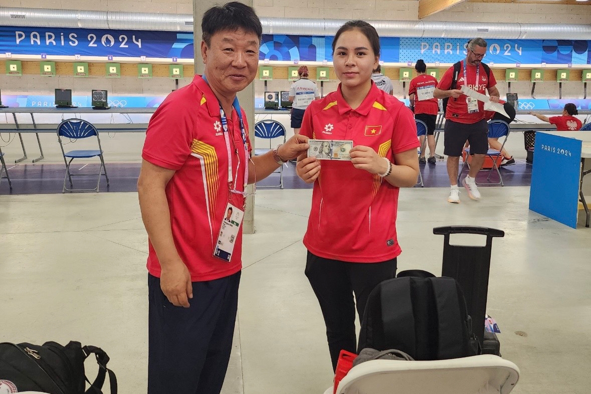 Trịnh Thu Vinh vào chung kết 10m súng ngắn hơi nữ Trinh Thu Vinh vao chung ket 10m sung ngan hoi nu