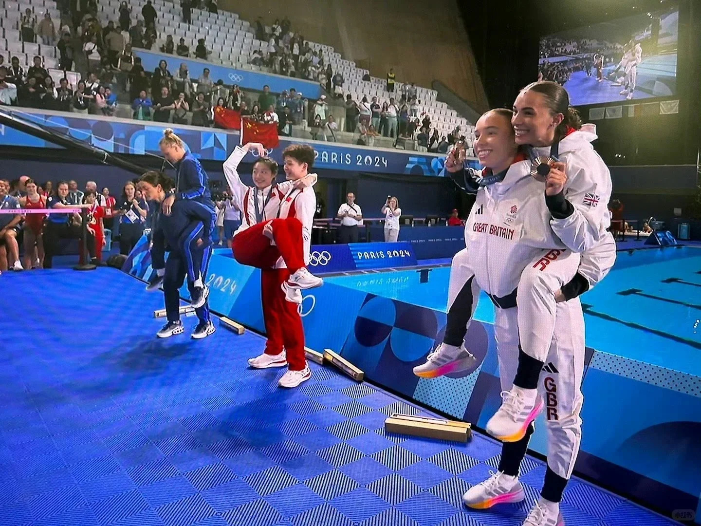 Khoảnh khắc ăn mừng đáng yêu nhất Olympic 3