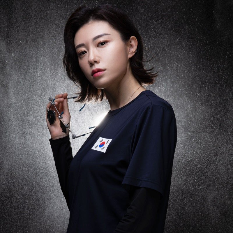 Xạ thủ Hàn được ví như nữ chính, thần thái xé truyện bước ra 9