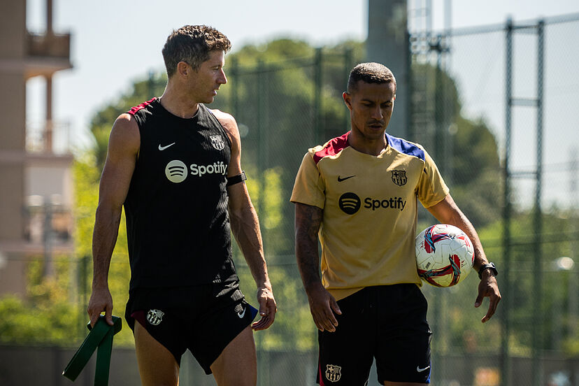 Thiago Alcantara Chiếc cầu nối giữa Hansi Flick và Barcelona 2 Thiago Alcantara Chiếc cầu nối giữa Hansi Flick và Barcelona 2