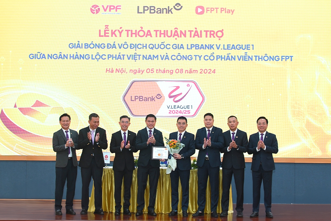 V.League 2024/25 có nhà tài trợ chính LPBank V.League 2024/25 co nha tai tro chinh LPBank