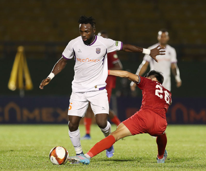 Lộ diện ngoại binh đầu tiên sắp cập bến Hà Nội FC 1 Lộ diện ngoại binh đầu tiên sắp cập bến Hà Nội FC 1