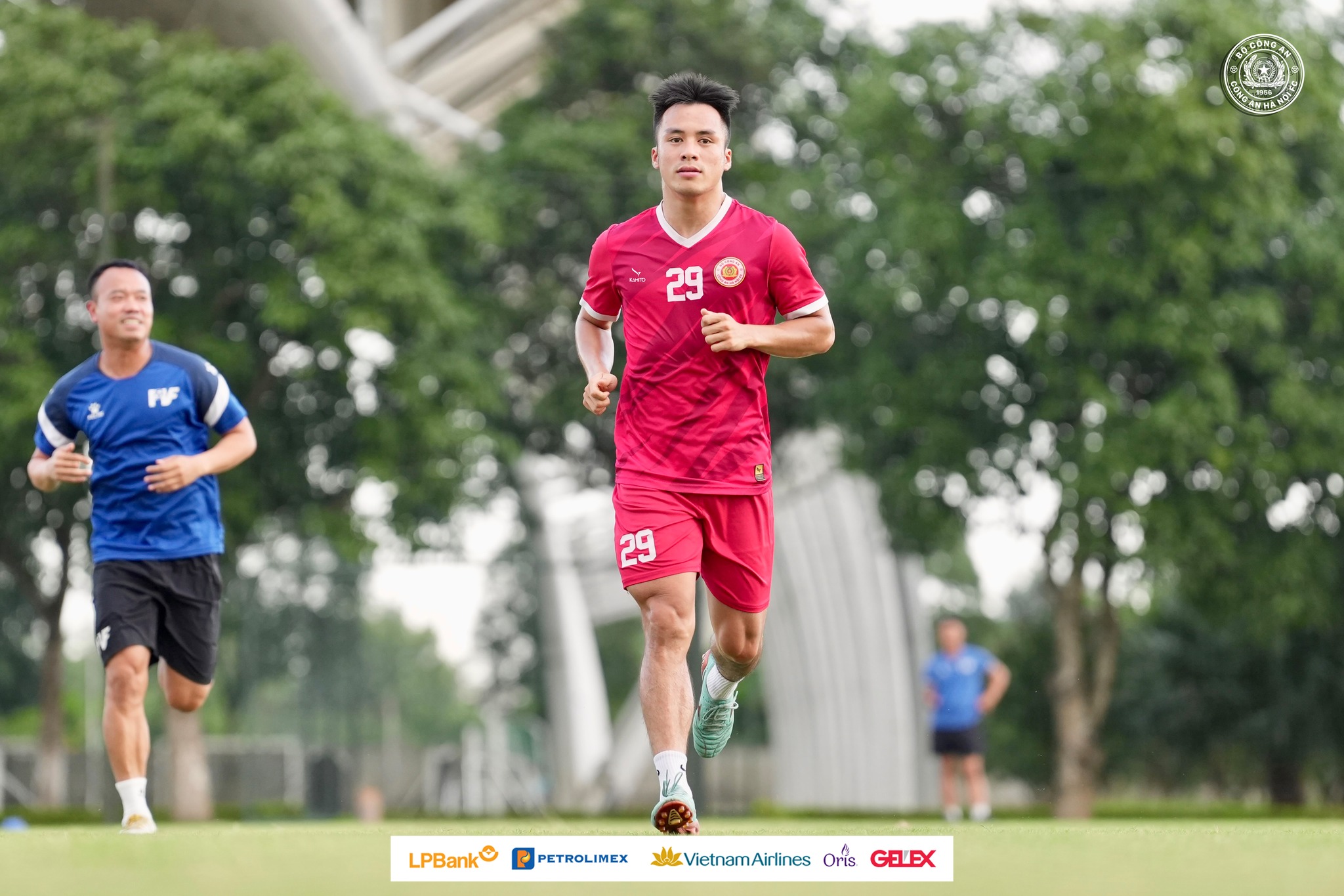 CLB Công an Hà Nội đón chào sự trở lại của tiền vệ ĐT Việt Nam 1