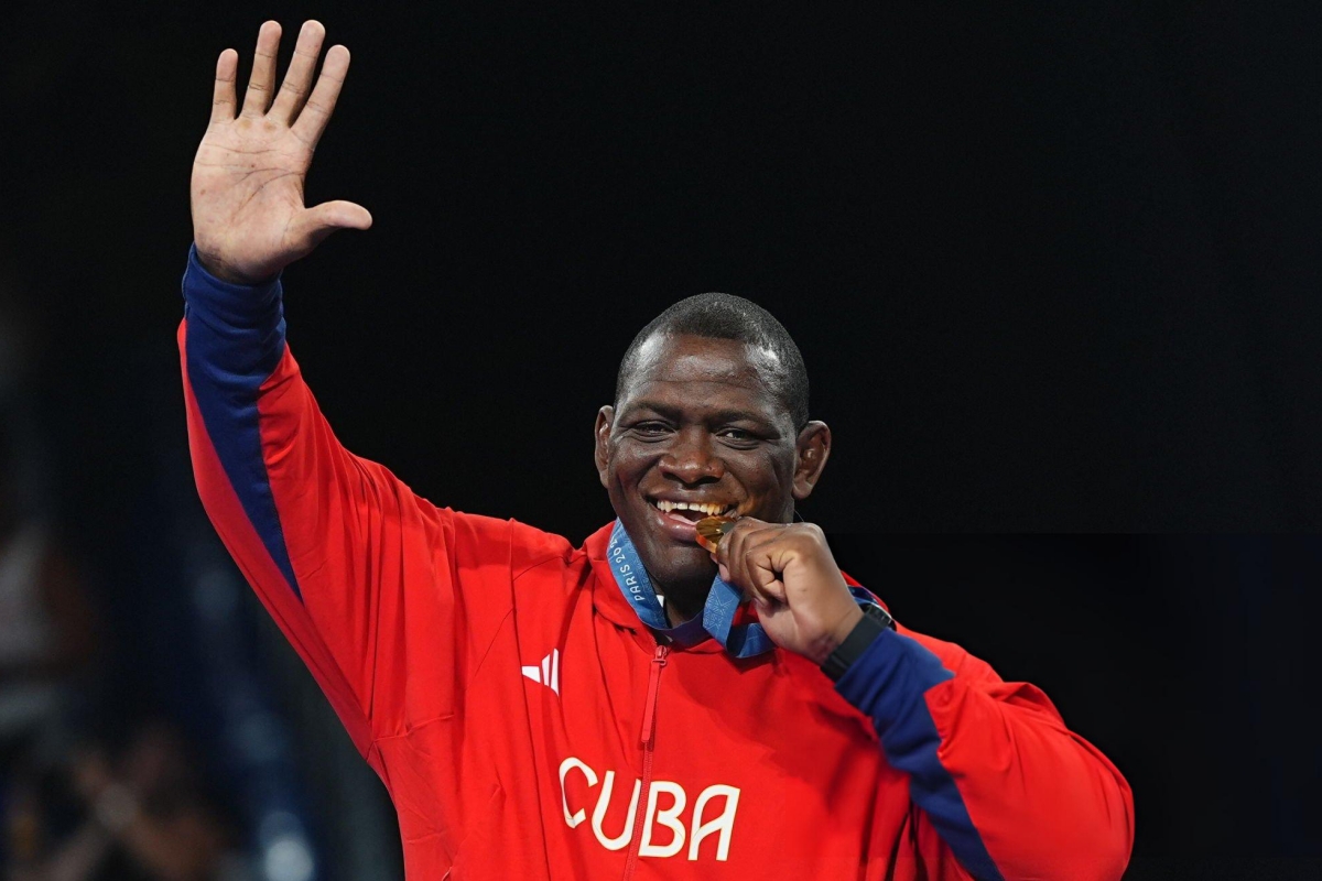 Mijain Lopez vô địch 5 kỳ Olympic liên tiếp cùng một nội dung Mijain Lopez vo dich 5 ky Olympic lien tiep cung mot noi dung