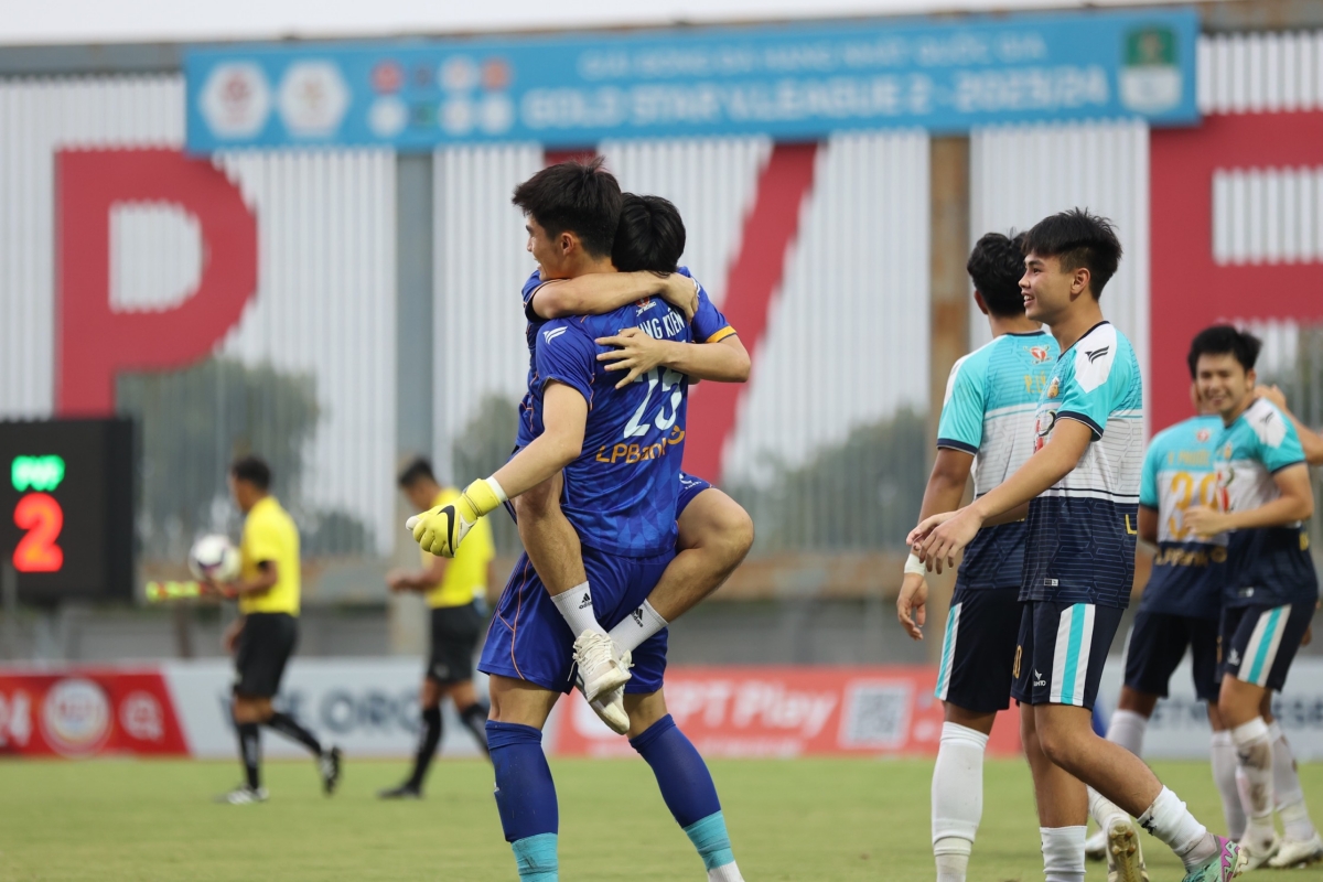 Thủ môn cao 1m93 giúp HAGL vô địch U21 Quốc gia 1 Thủ môn cao 1m93 giúp HAGL vô địch U21 Quốc gia 1