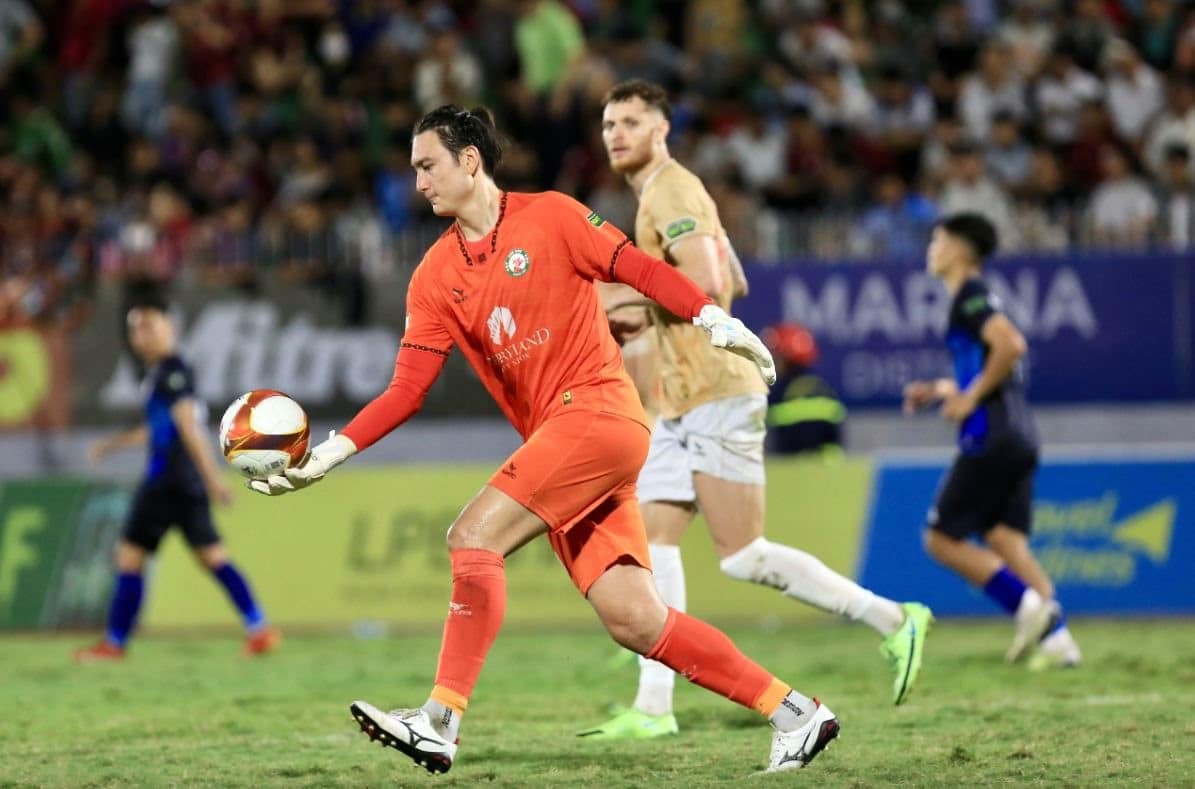 CLB Thanh niên TPHCM xác nhận chiêu mộ Đặng Văn Lâm CLB Thanh nien TPHCM xac nhan chieu mo dang Van Lam