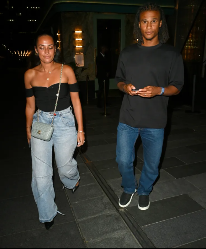 Dàn sao Man City và Wags mừng sinh nhật của Bernardo Silva 3 Dàn sao Man City và Wags mừng sinh nhật của Bernardo Silva 3