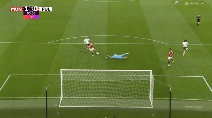 Pha bỏ lỡ không tưởng của Alejandro Garnacho trước Fulham 4 Pha bỏ lỡ không tưởng của Alejandro Garnacho trước Fulham 4