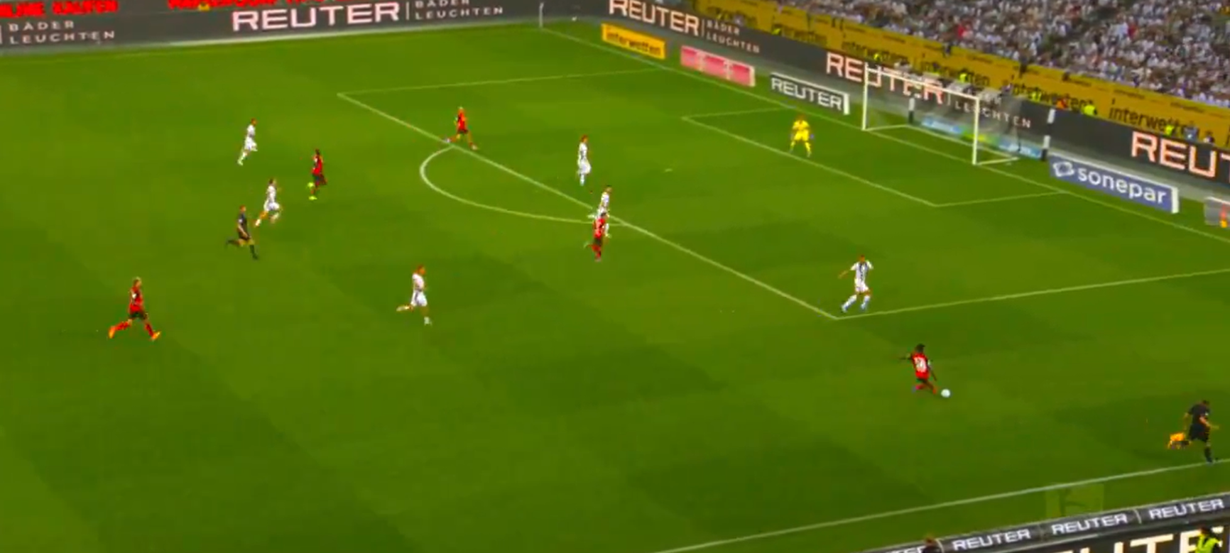 Chiêm ngưỡng siêu phẩm sút xa thành bàn của Granit Xhaka 2 Chiêm ngưỡng siêu phẩm sút xa thành bàn của Granit Xhaka 2