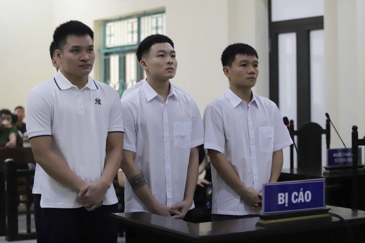 21 năm tù cho 5 cầu thủ Hà Tĩnh dùng ma túy Cựu bóng vàng nhận án nặng nhất 1