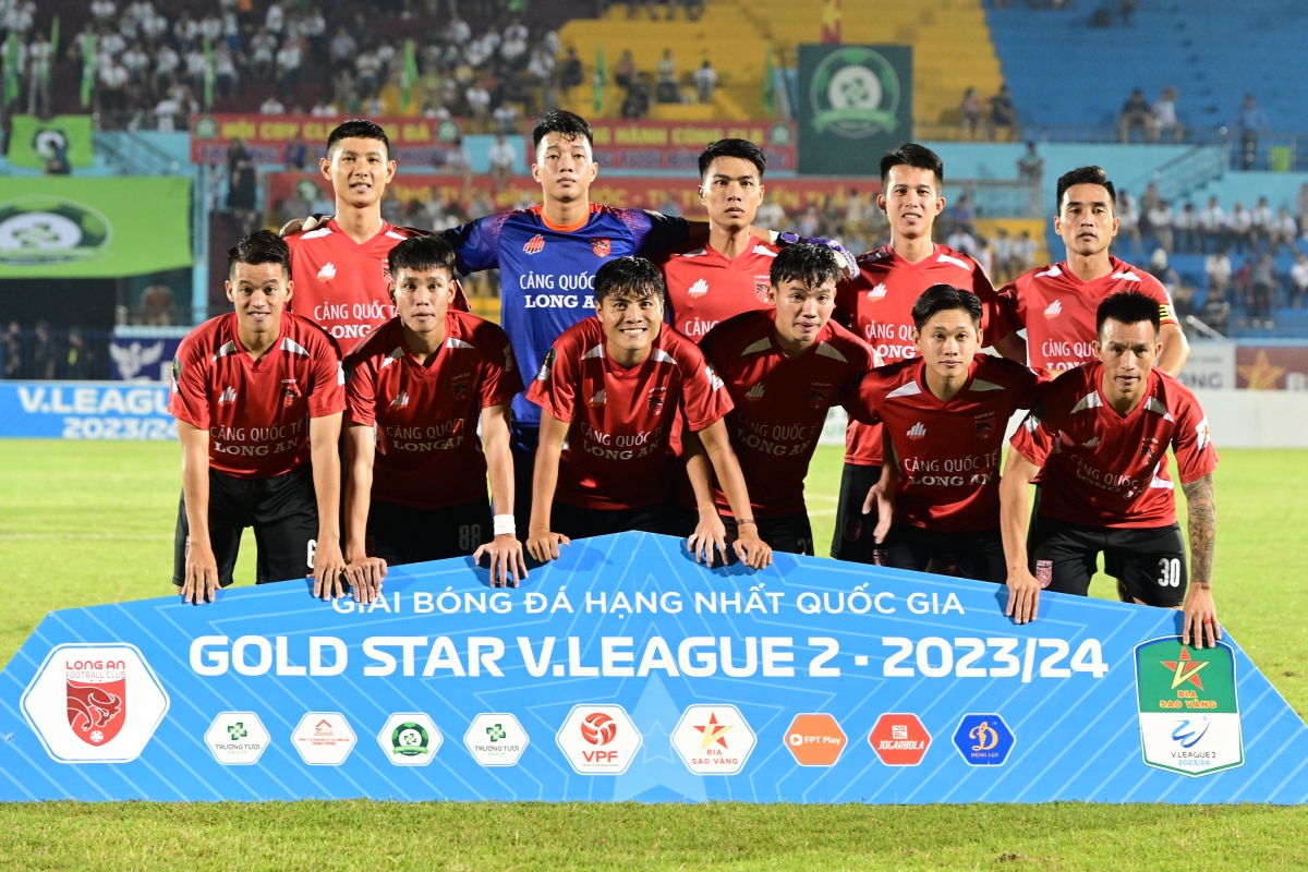 CLB Long An rút quyết định bỏ giải xác nhận tham dự hạng Nhất 2024/25 CLB Long An rut quyet dinh bo giai xac nhan tham du hang Nhat 2024/25