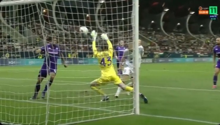 David de Gea hóa người hùng Fiorentina giành vé dự Cúp C3 David de Gea hoa nguoi hung Fiorentina gianh ve du Cup C3